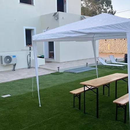 בית נופש Doria House 1 ואלדוריה